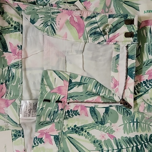 Women's Old Navy Pixie Chino Pants, Green/Pink, Size 8R, NWT - Picture 7 of 11